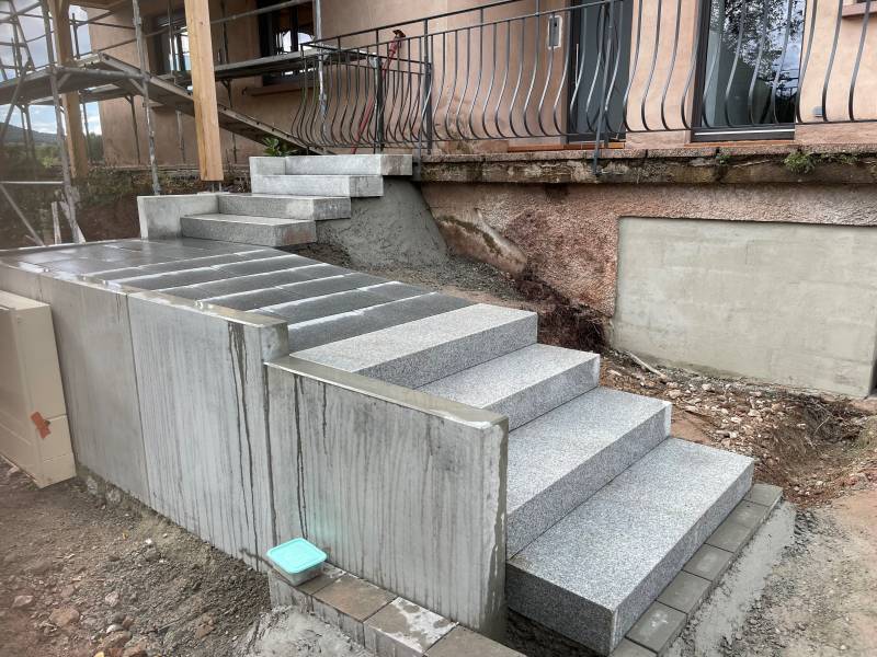 Terrassement, aménagement d'un escalier extérieur à ST PIERRE BOIS